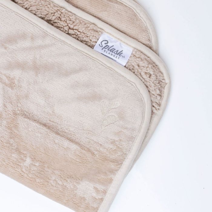 Waterproof-Blanket Splash Squirt Blanket