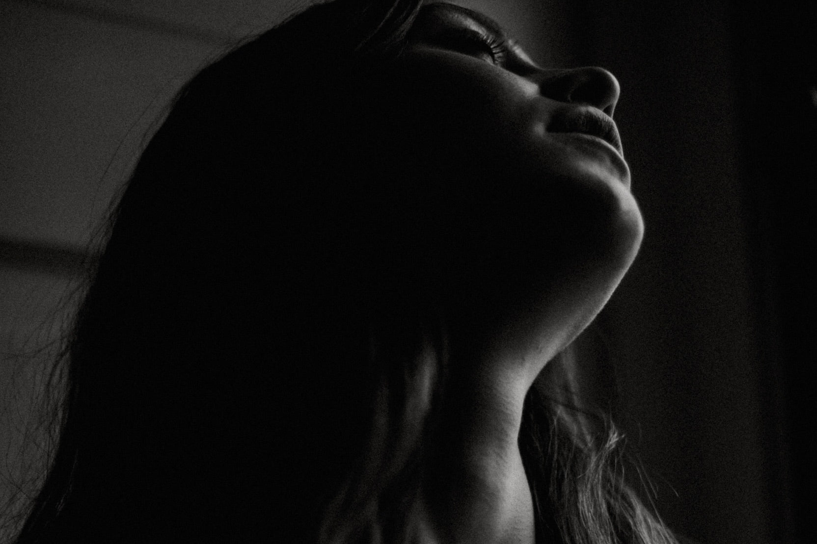 womans jawline