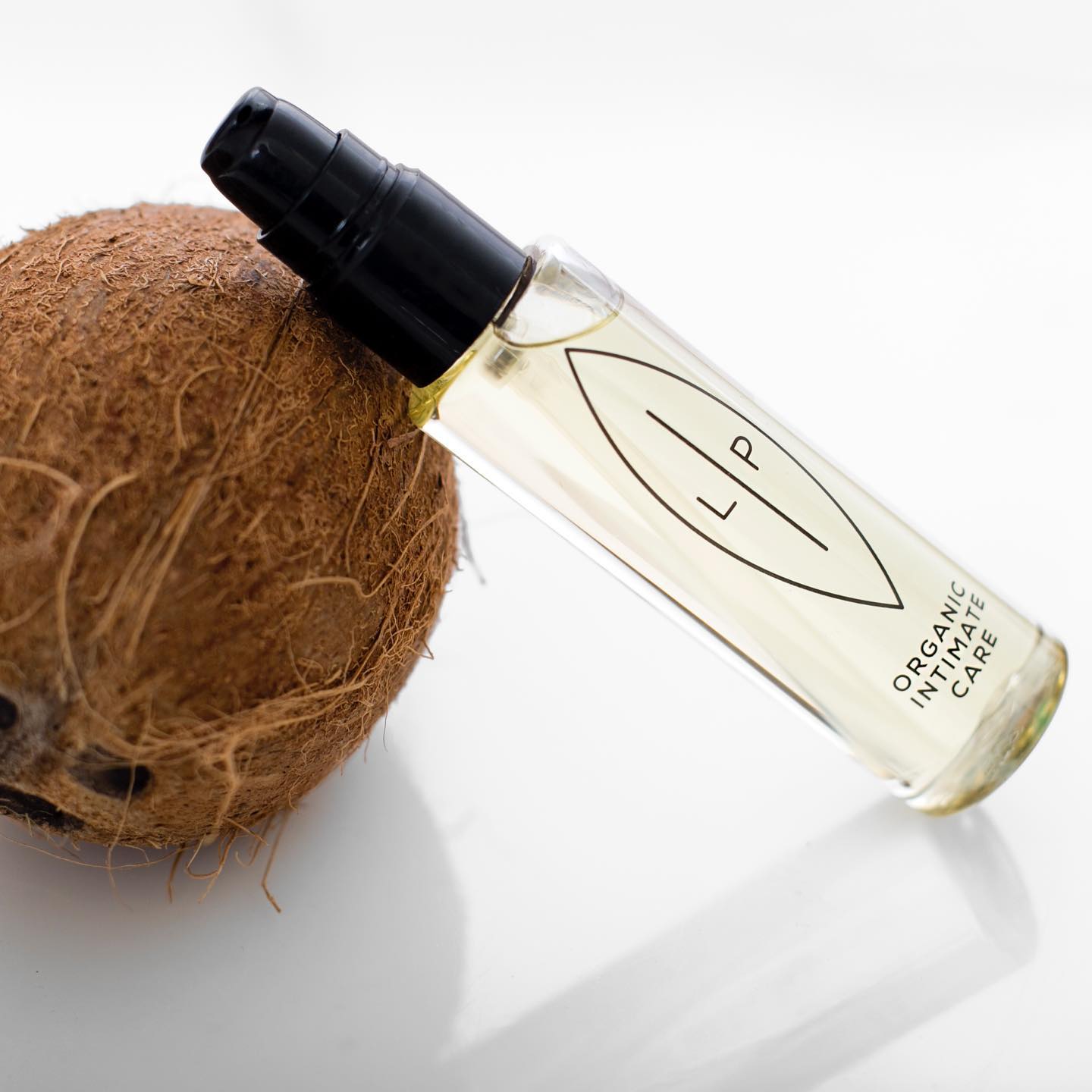 Cleansing + Moisturising Oil: Coconut + Vanilla